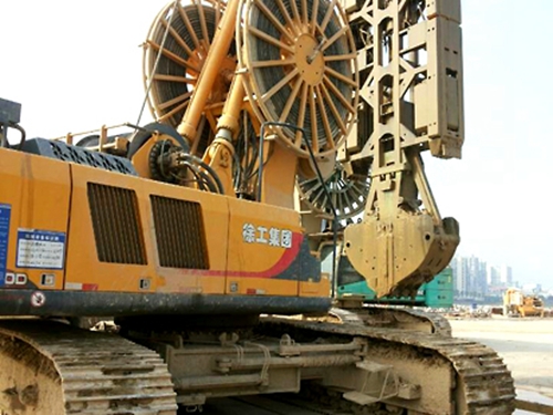 珠澳大橋珠海(hǎi)鍊接線人工島(dao)工程施工